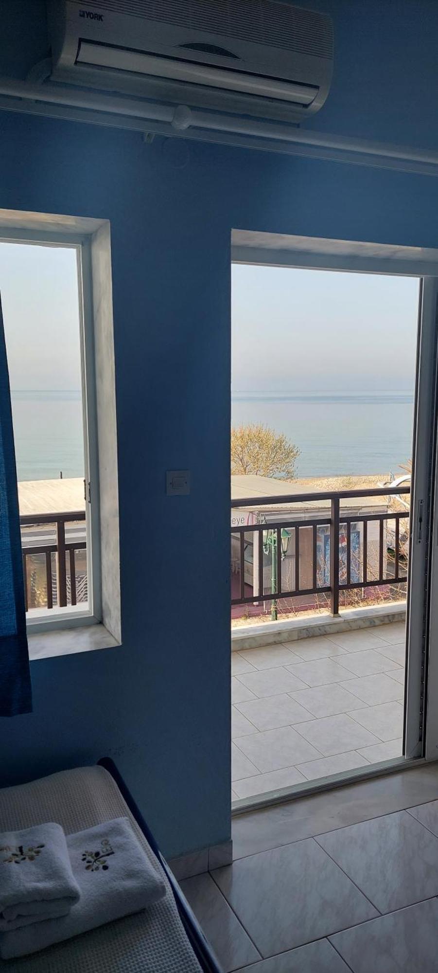 Seaside Studios Паралия Дионисиу Екстериор снимка